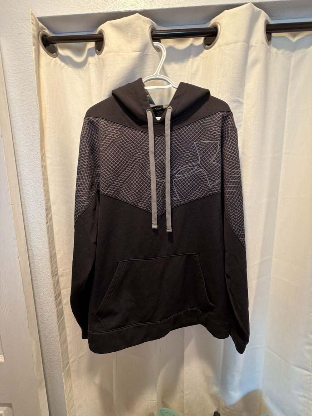 Under Armour Men's Loose Fit Graphic Logo Pullover Hoodie Black Grey